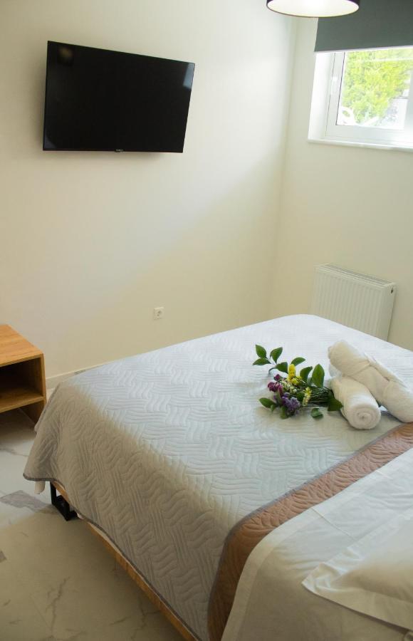 Elias Studio - Near To The Port Of Rafina And The Airport Of Athens Agios Spyridon  Exteriör bild